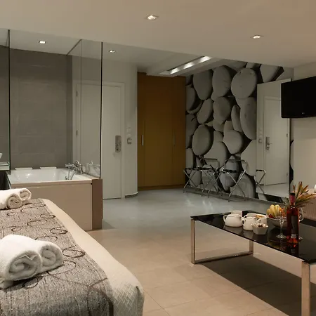 Atlantis Boutique 4*