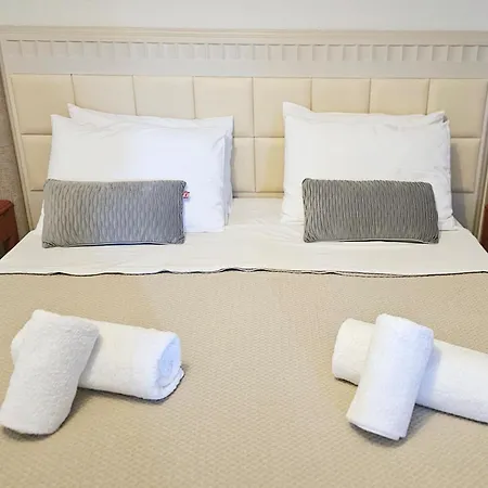 Atlantis Boutique 4*