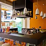 Ξενοδοχείο Atlantis Boutique 4*