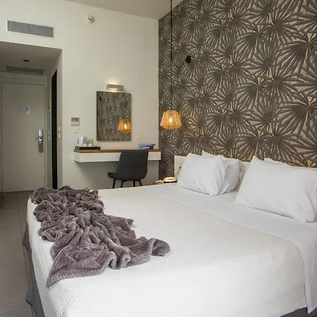 Atlantis Boutique Hotel 4*