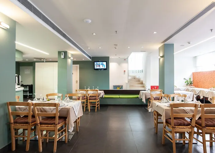 Atlantis Boutique فندق 4*