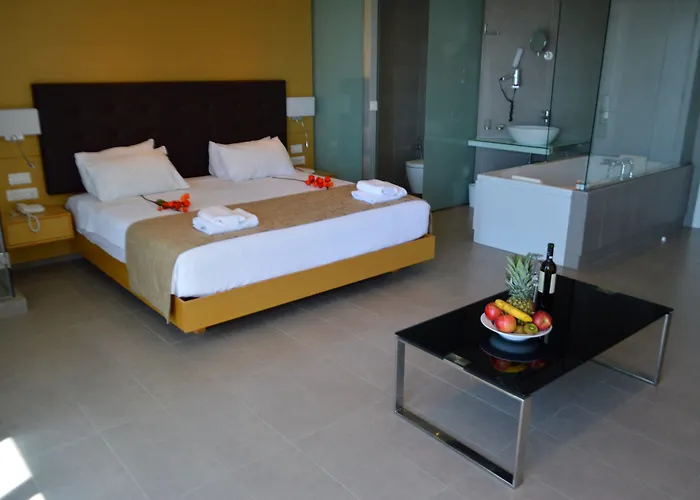 Atlantis Boutique فندق