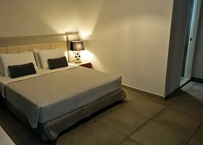 Atlantis Boutique فندق 4*