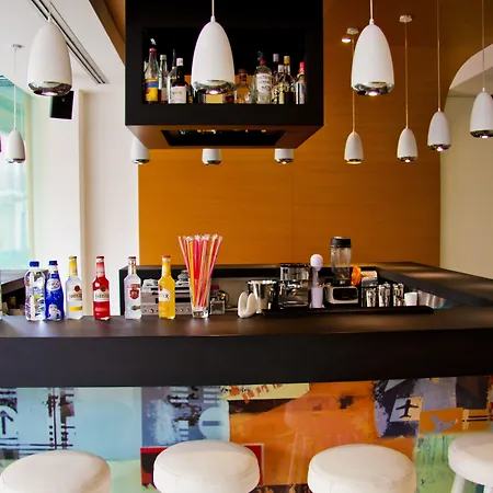 Atlantis Boutique מלון 4*