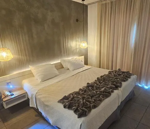 Atlantis Boutique 4*