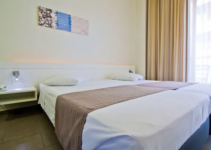 Atlantis Boutique Hotel 4*